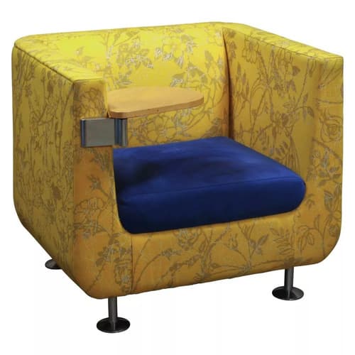  Lounge Chair with Right Tablet