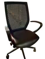 Krug Aqua Tilter Task Chair (Black Leather/Black)